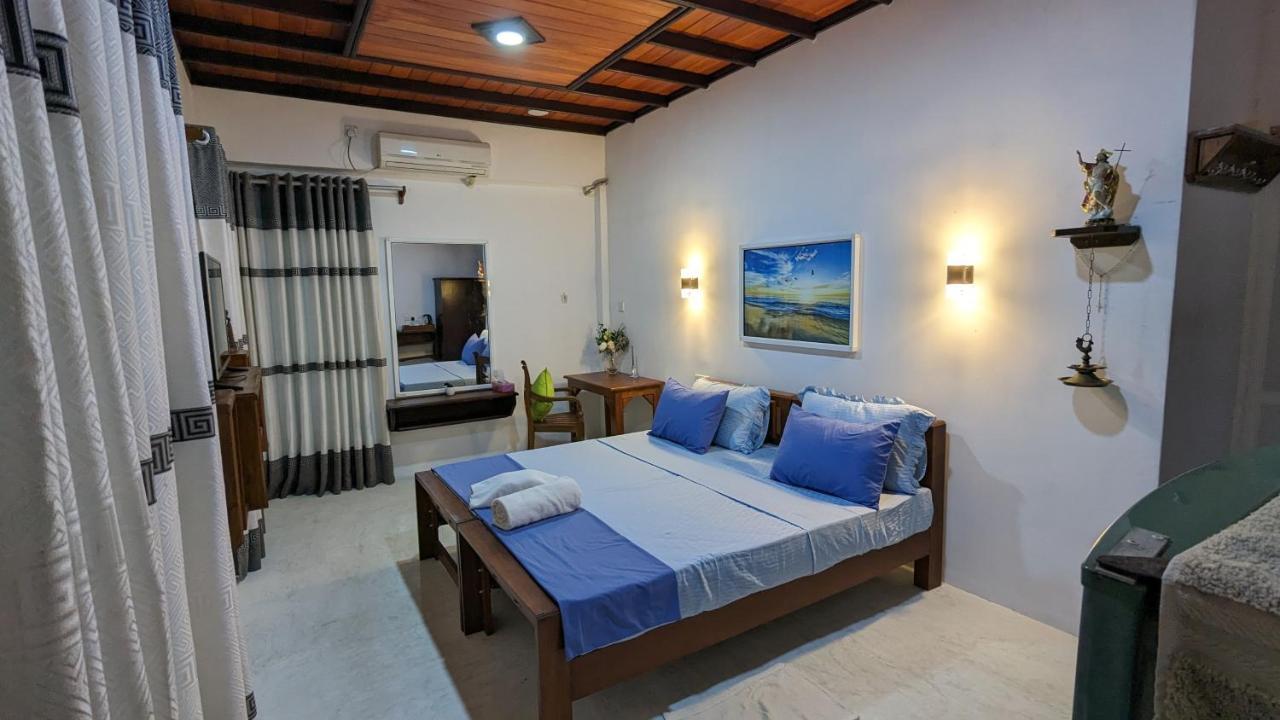 Jennifer'S Villa Negombo Esterno foto