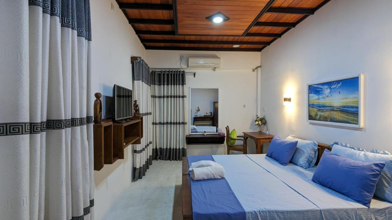 Jennifer'S Villa Negombo Esterno foto